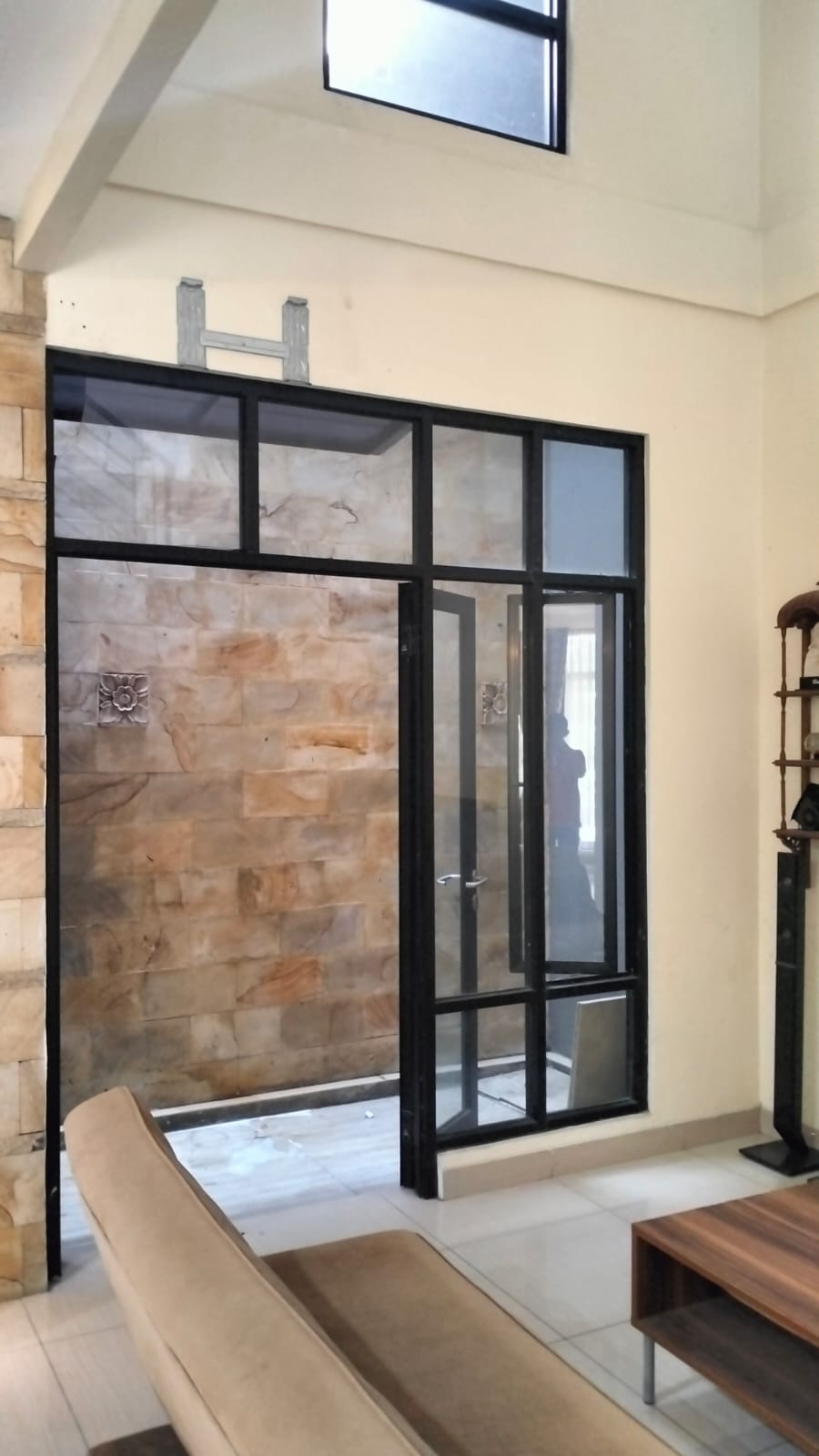 Rumah disewakan fully furnished di Taman Simpruk Lippo Cikarang
